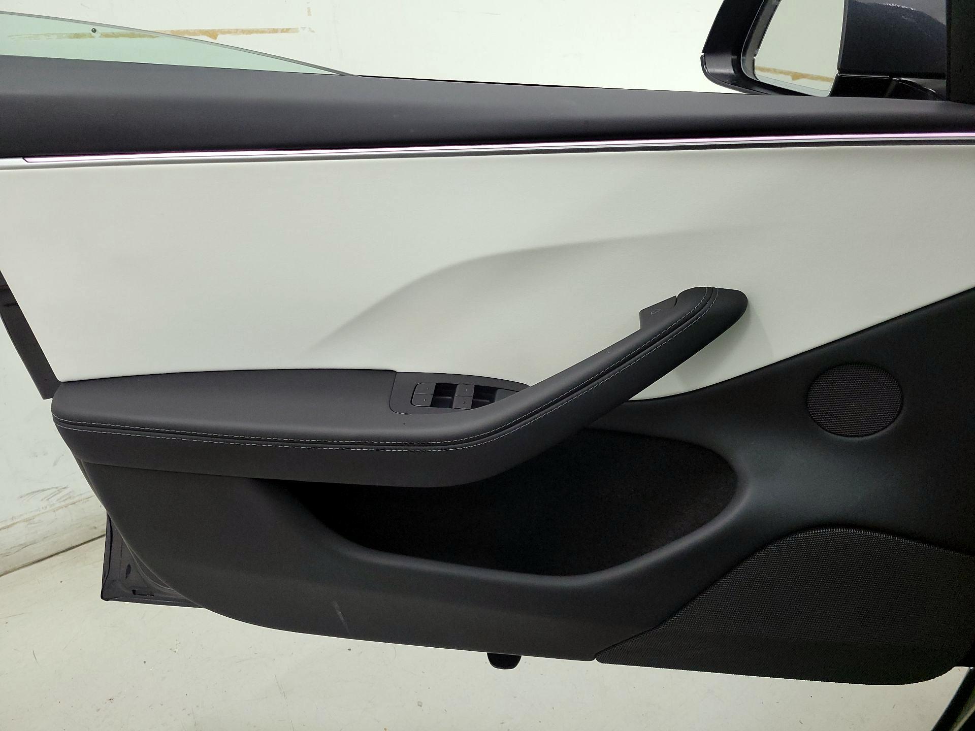 Thumbnail: 2024 Tesla Model 3 - 12