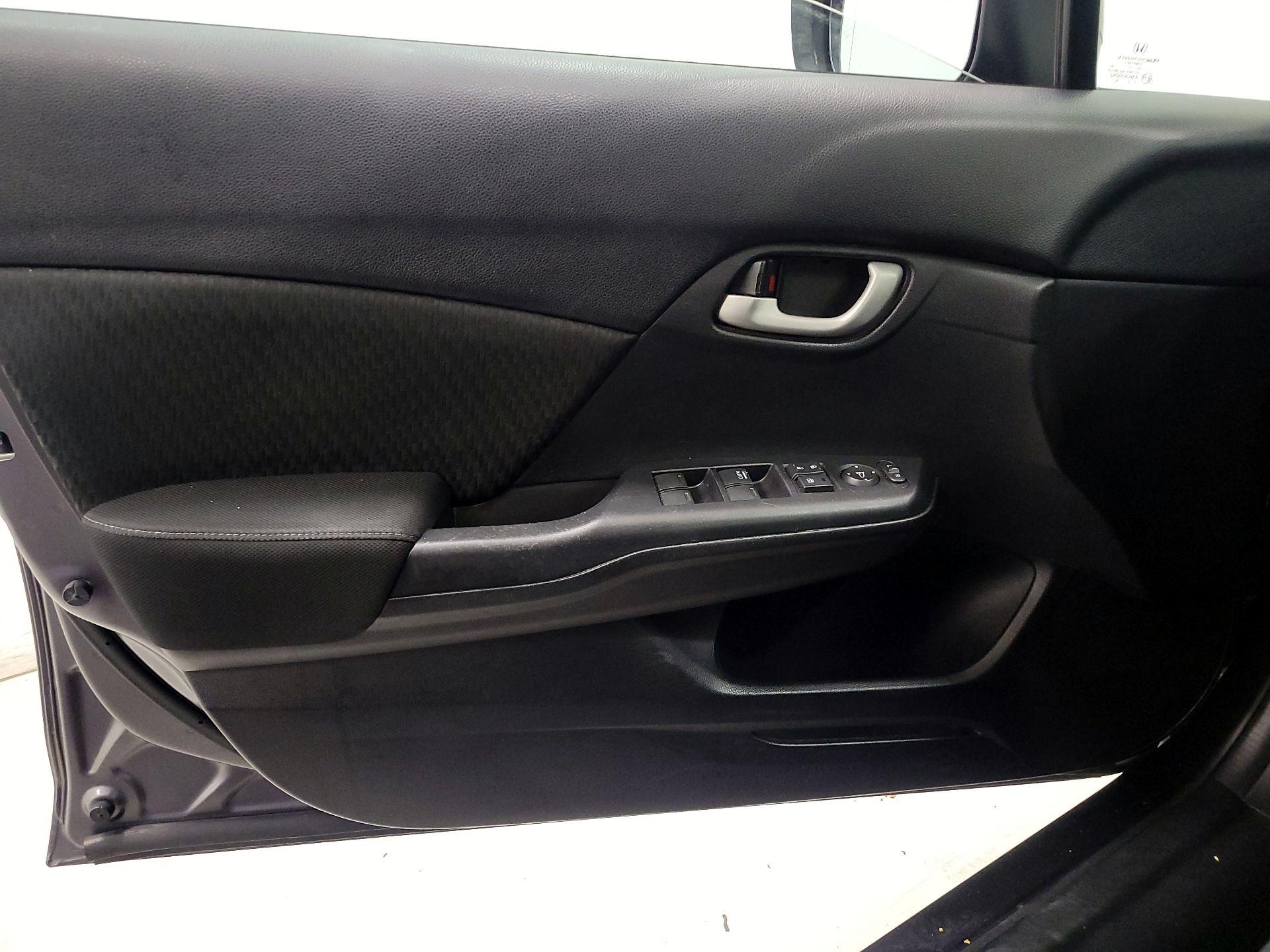 Thumbnail: 2015 Honda Civic - 12