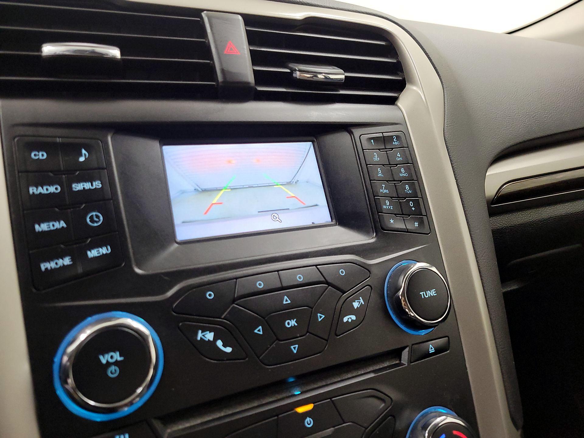 Thumbnail: 2015 Ford Fusion - 14