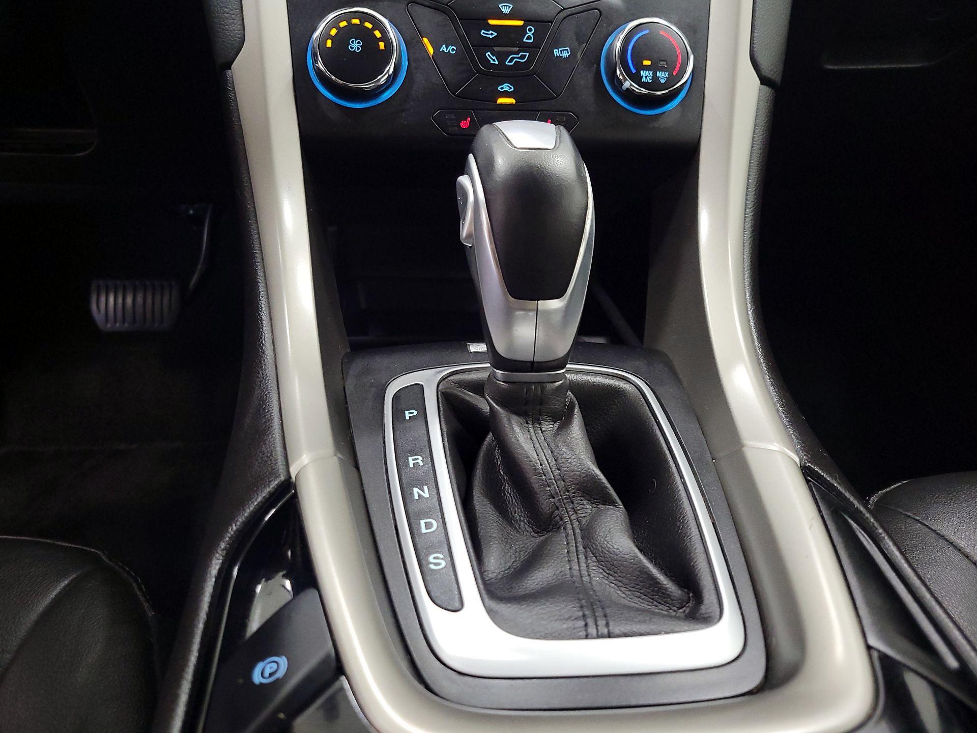 Thumbnail: 2015 Ford Fusion - 17
