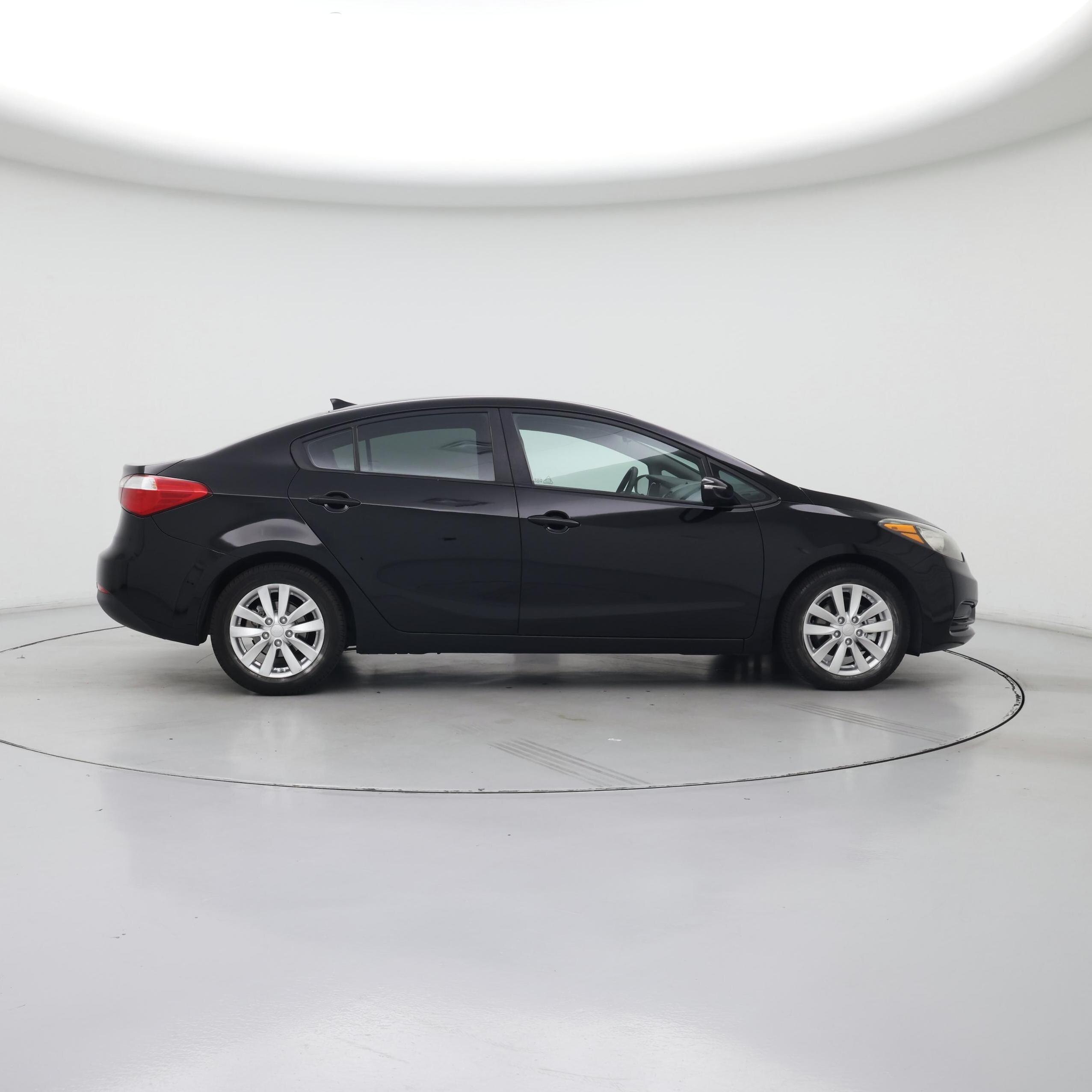 Thumbnail: 2016 Kia Forte - 7