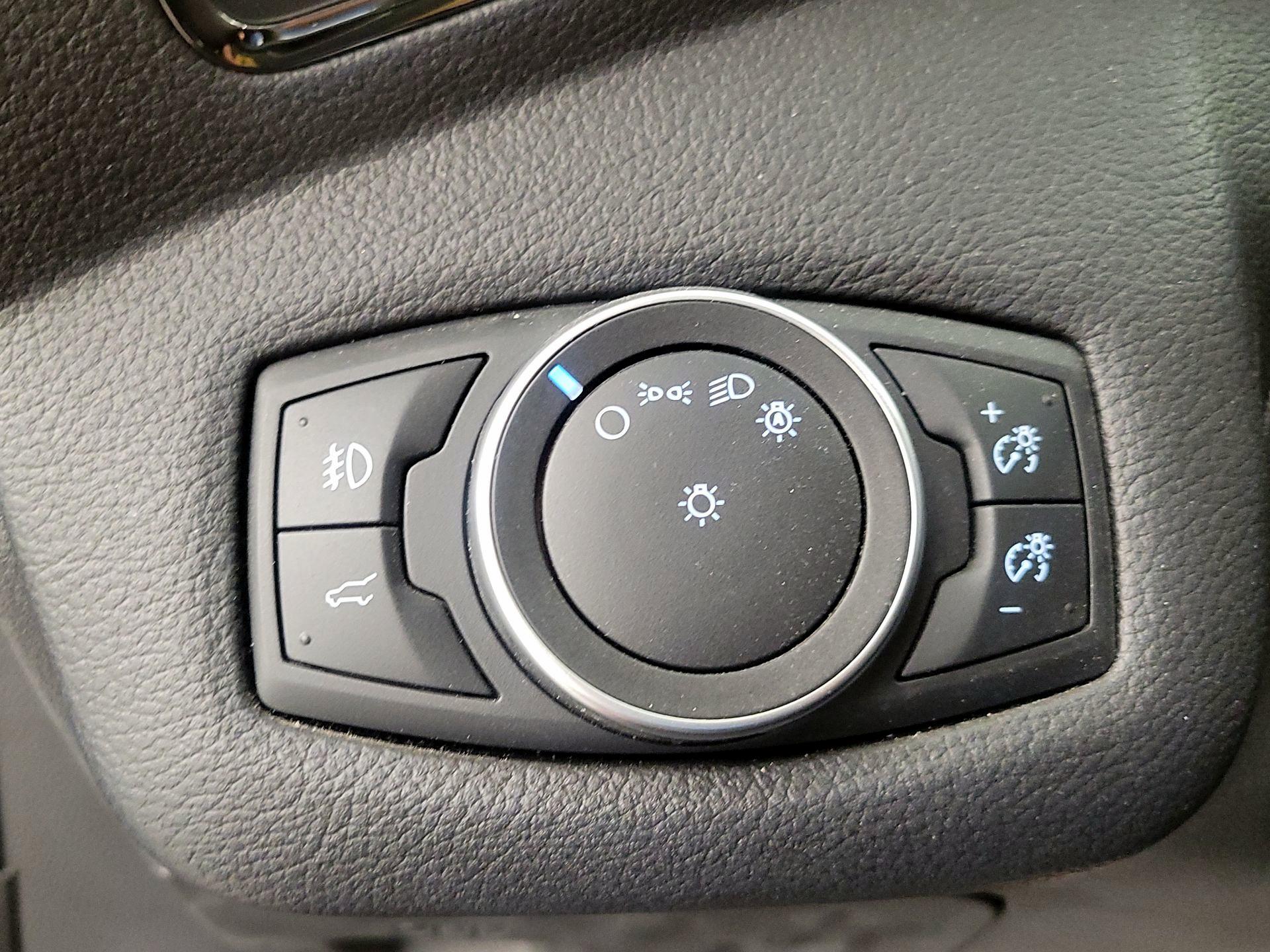 Thumbnail: 2018 Ford Escape - 13