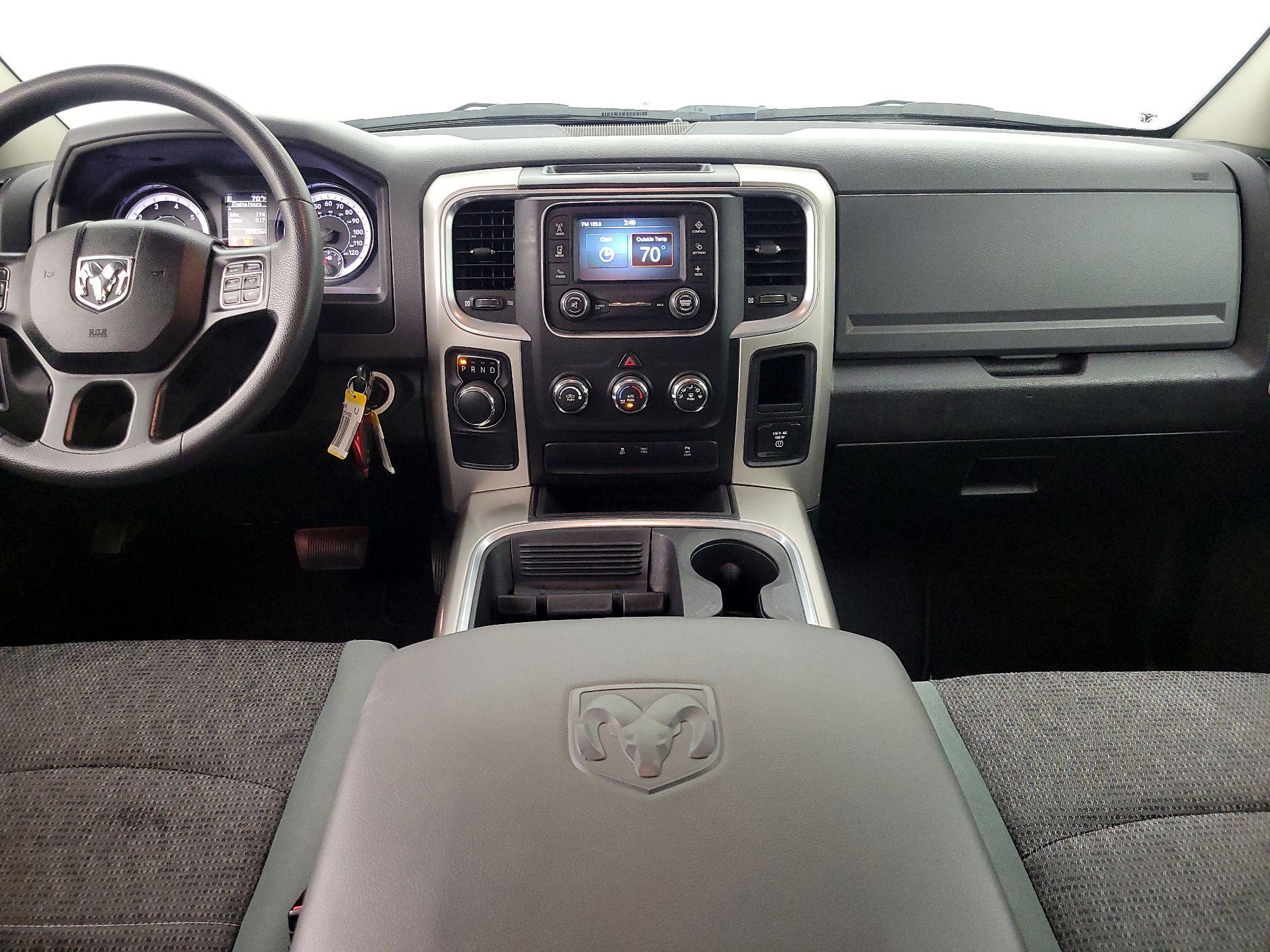 Thumbnail: 2020 RAM 1500 Classic - 9