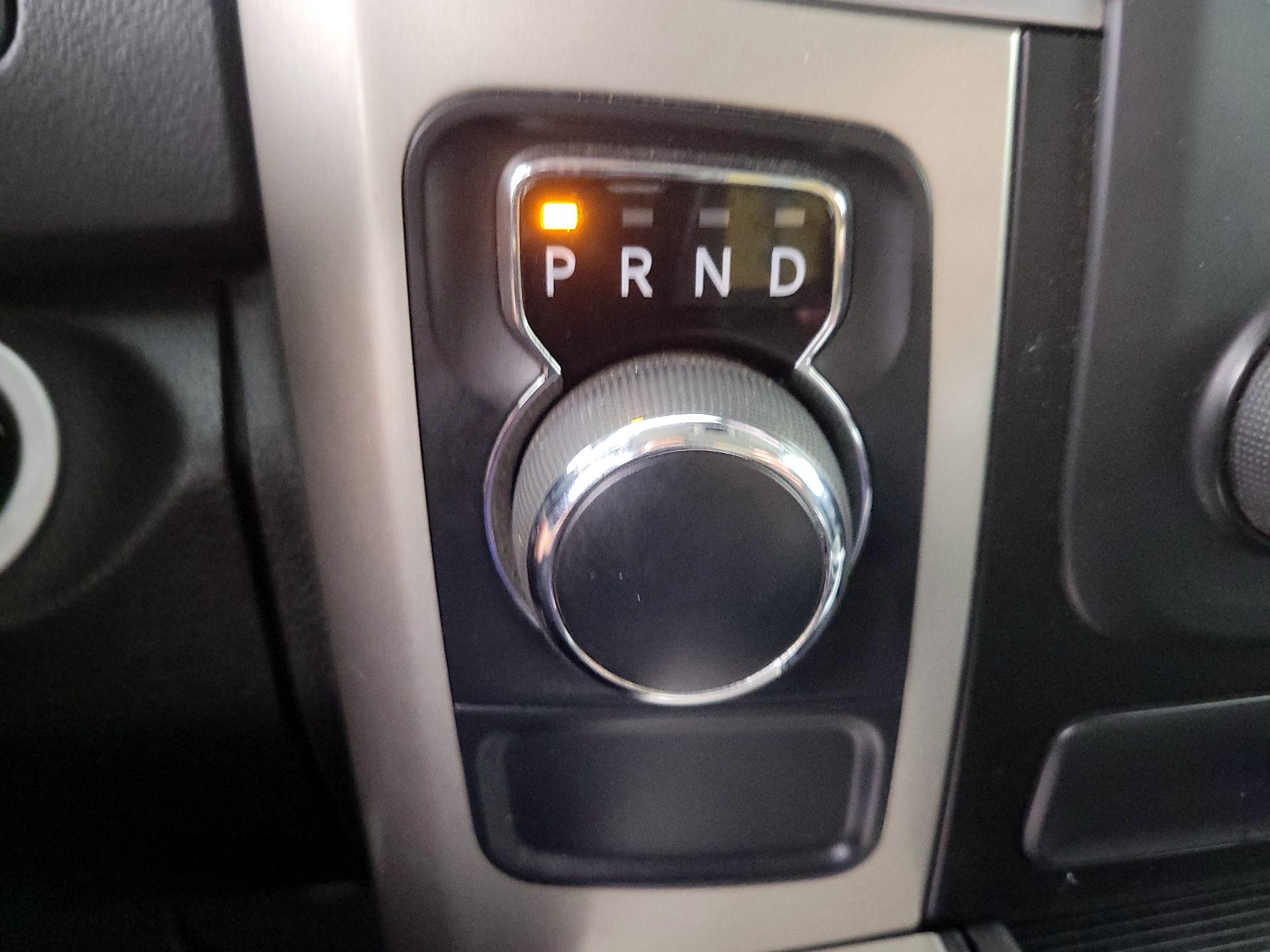Thumbnail: 2020 RAM 1500 Classic - 17