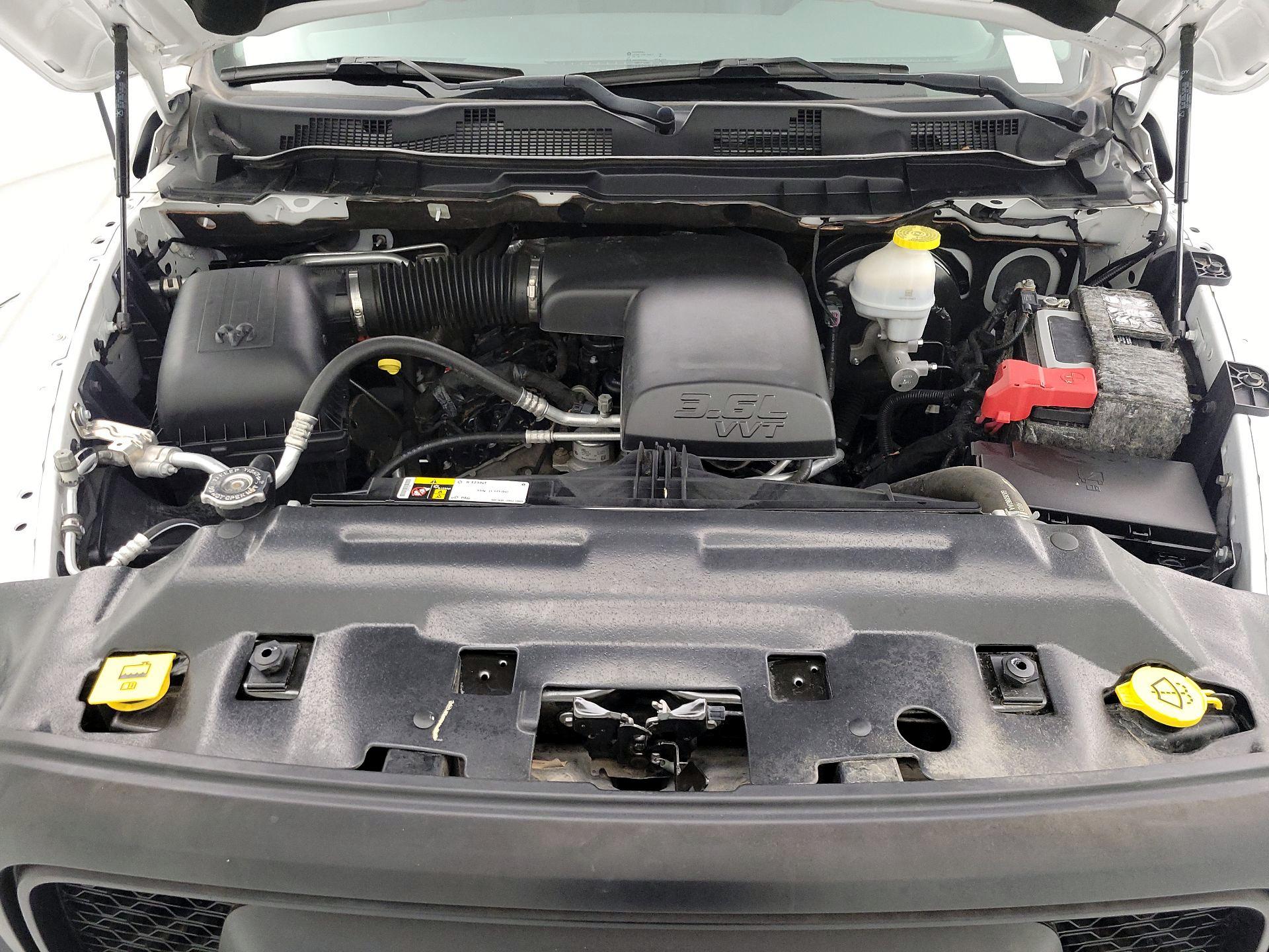 Thumbnail: 2020 RAM 1500 Classic - 20