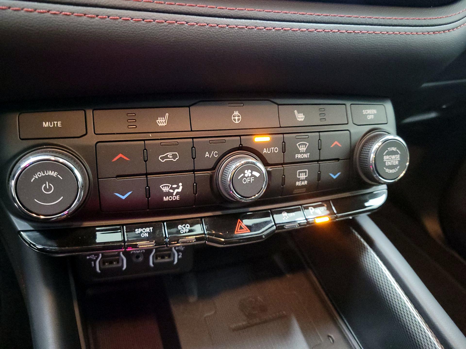Thumbnail: 2021 Dodge Durango - 17