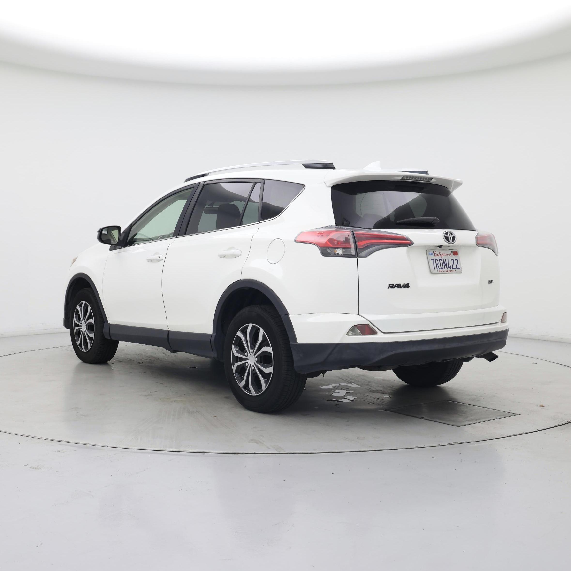Thumbnail: 2016 Toyota RAV4 - 2