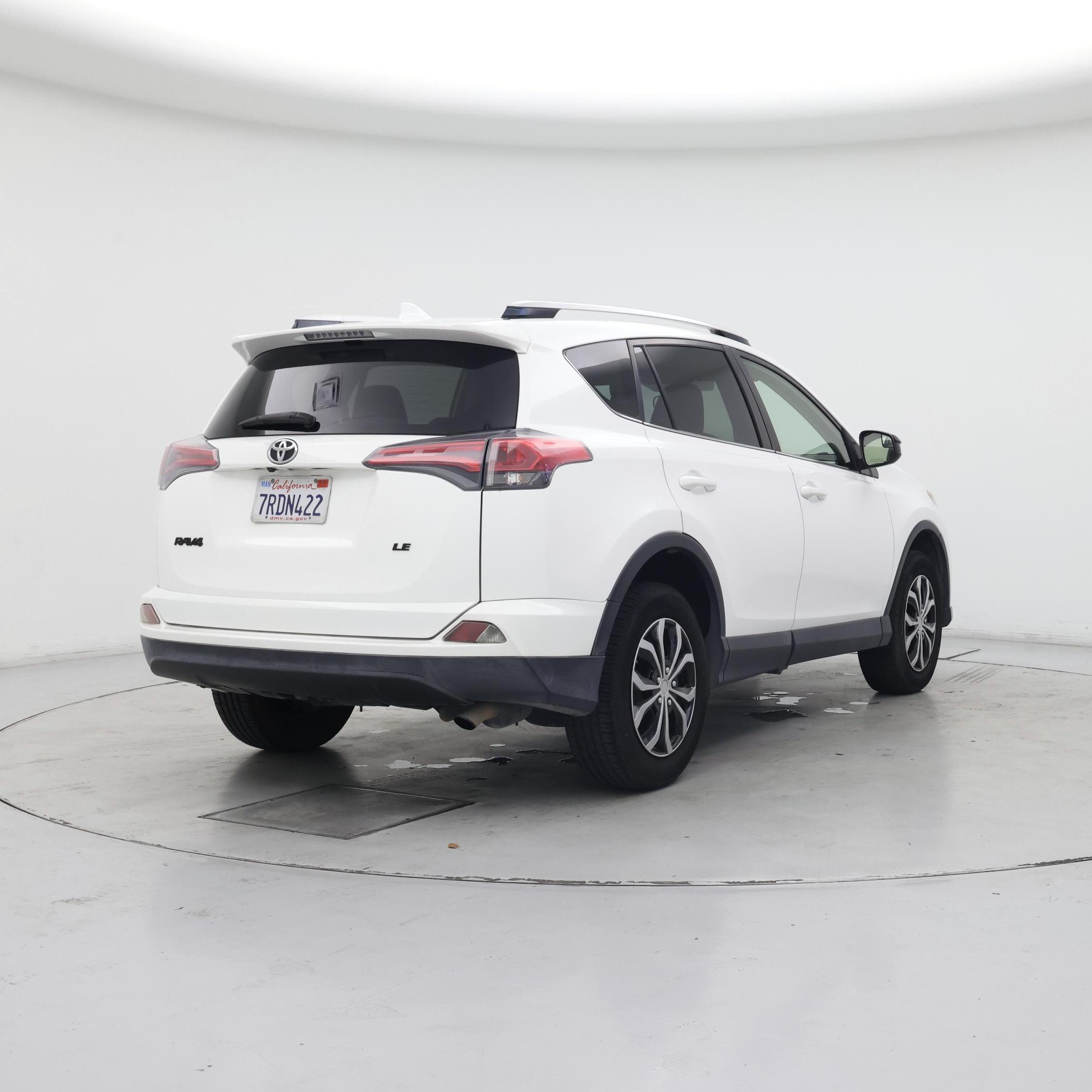 Thumbnail: 2016 Toyota RAV4 - 8