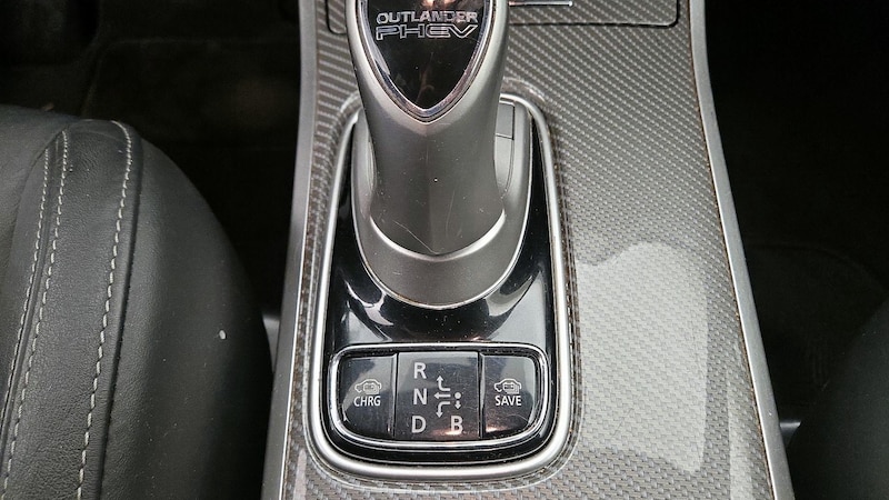 2019 Mitsubishi Outlander SEL 17