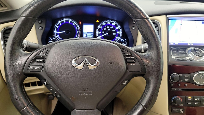 2017 INFINITI QX50  10