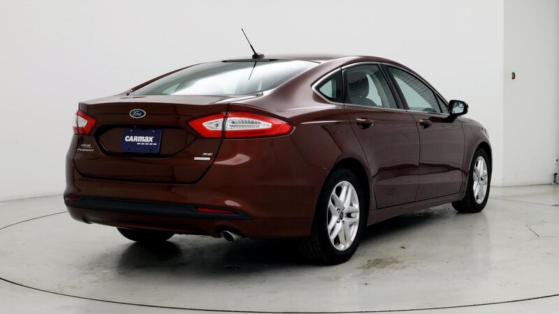 2016 Ford Fusion SE 8