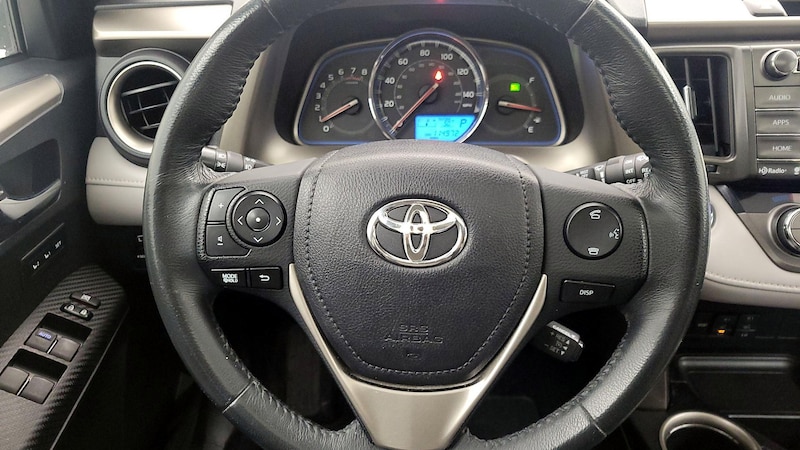 2015 Toyota RAV4 Limited 10