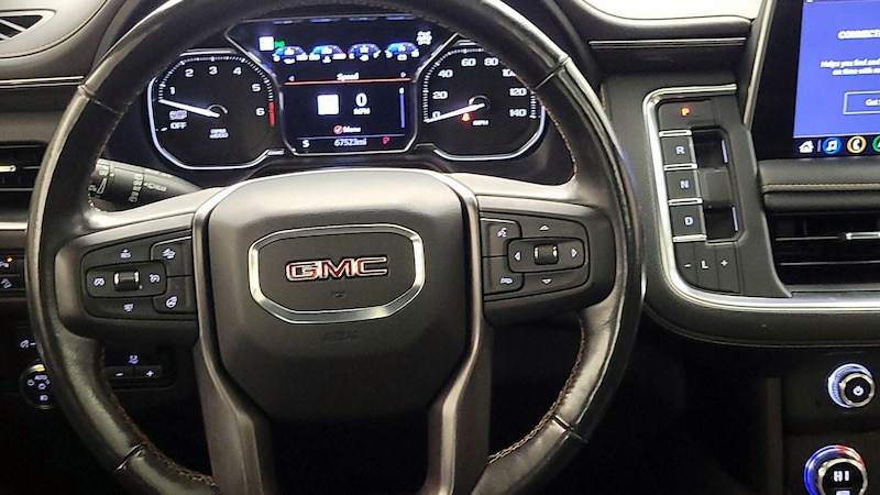 2021 GMC Yukon AT4 10