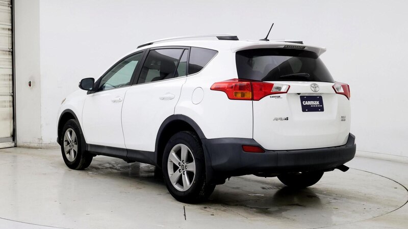 2015 Toyota RAV4 XLE 2