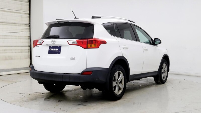 2015 Toyota RAV4 XLE 8