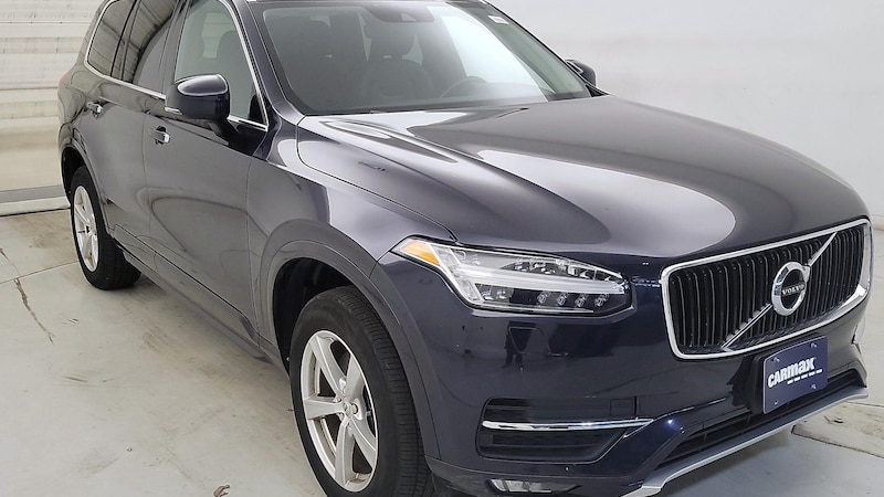 2016 Volvo XC90 T5 Momentum Hero Image