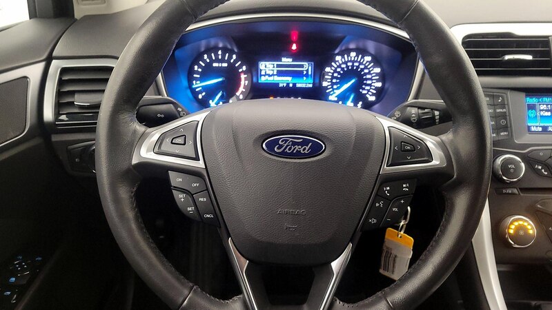 2014 Ford Fusion SE 10