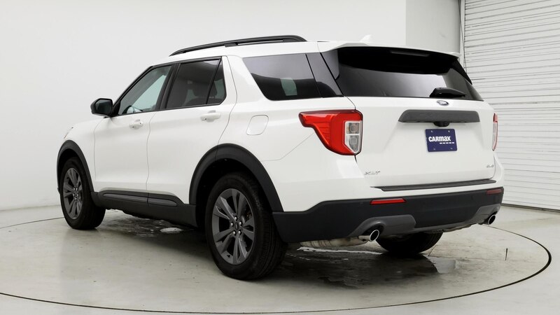 2021 Ford Explorer XLT 2