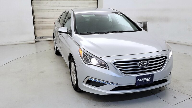 2015 Hyundai Sonata SE Hero Image