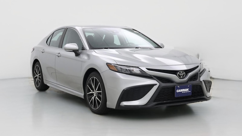 2022 Toyota Camry SE Hero Image