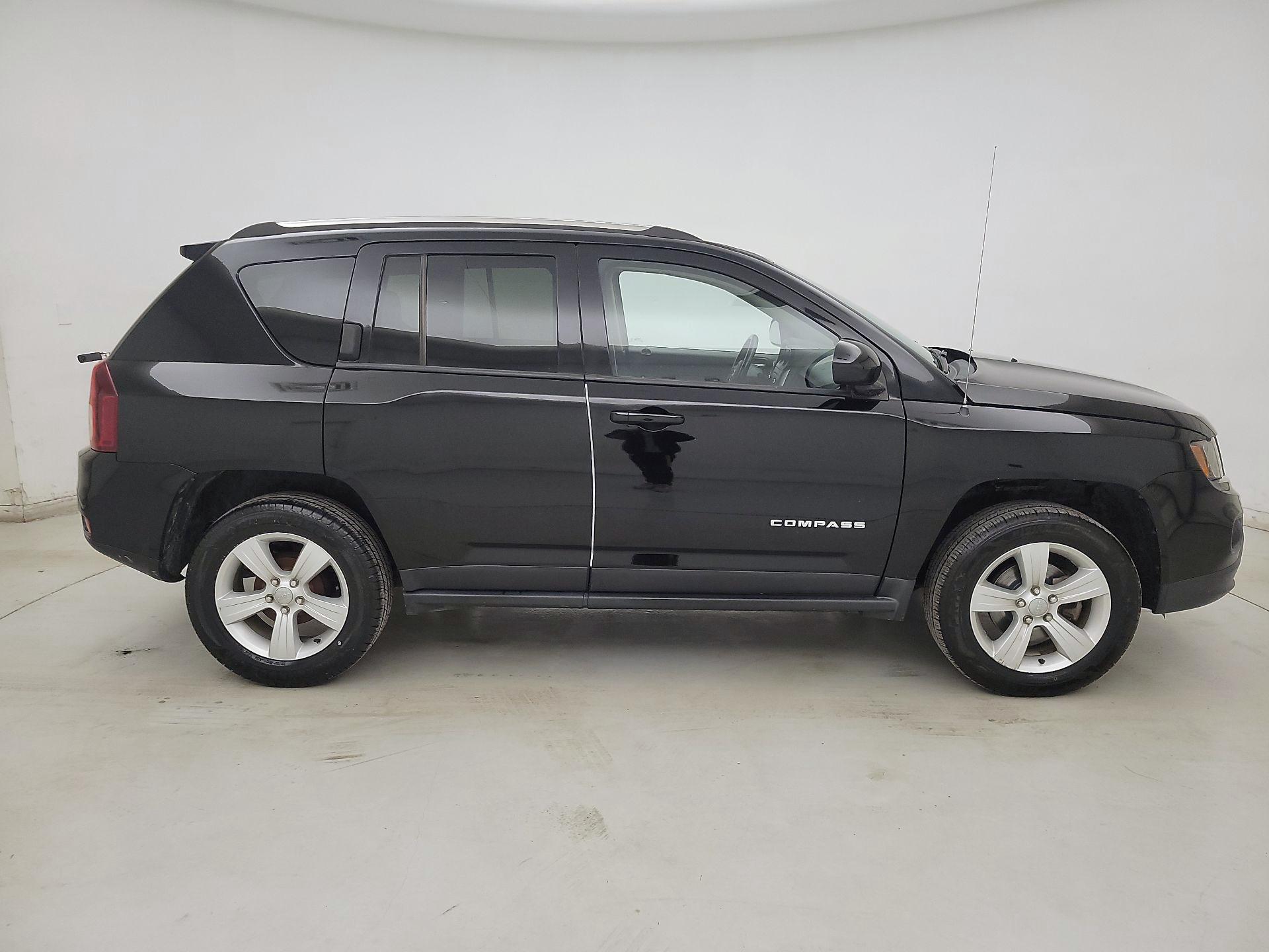 Thumbnail: 2014 Jeep Compass - 4