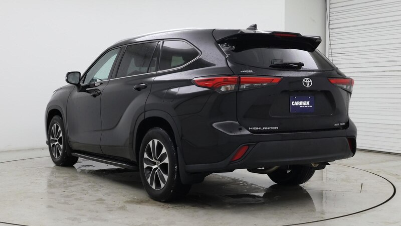 2021 Toyota Highlander XLE 2