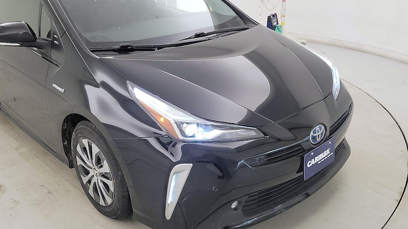 2021 Toyota Prius XLE Hero Image