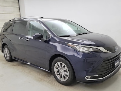 2022 Toyota Sienna XLE -
                Woodbridge, VA