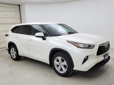 2020 Toyota Highlander LE -
                Westborough, MA