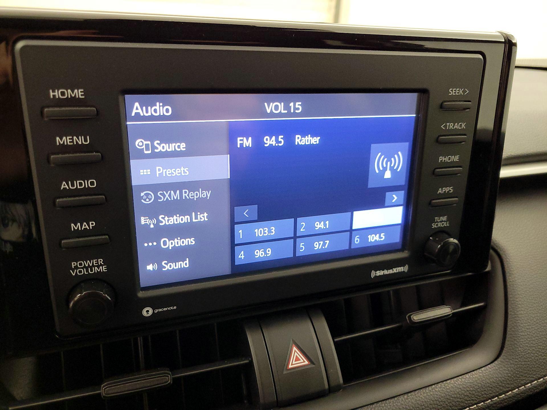 Thumbnail: 2020 Toyota RAV4 - 15