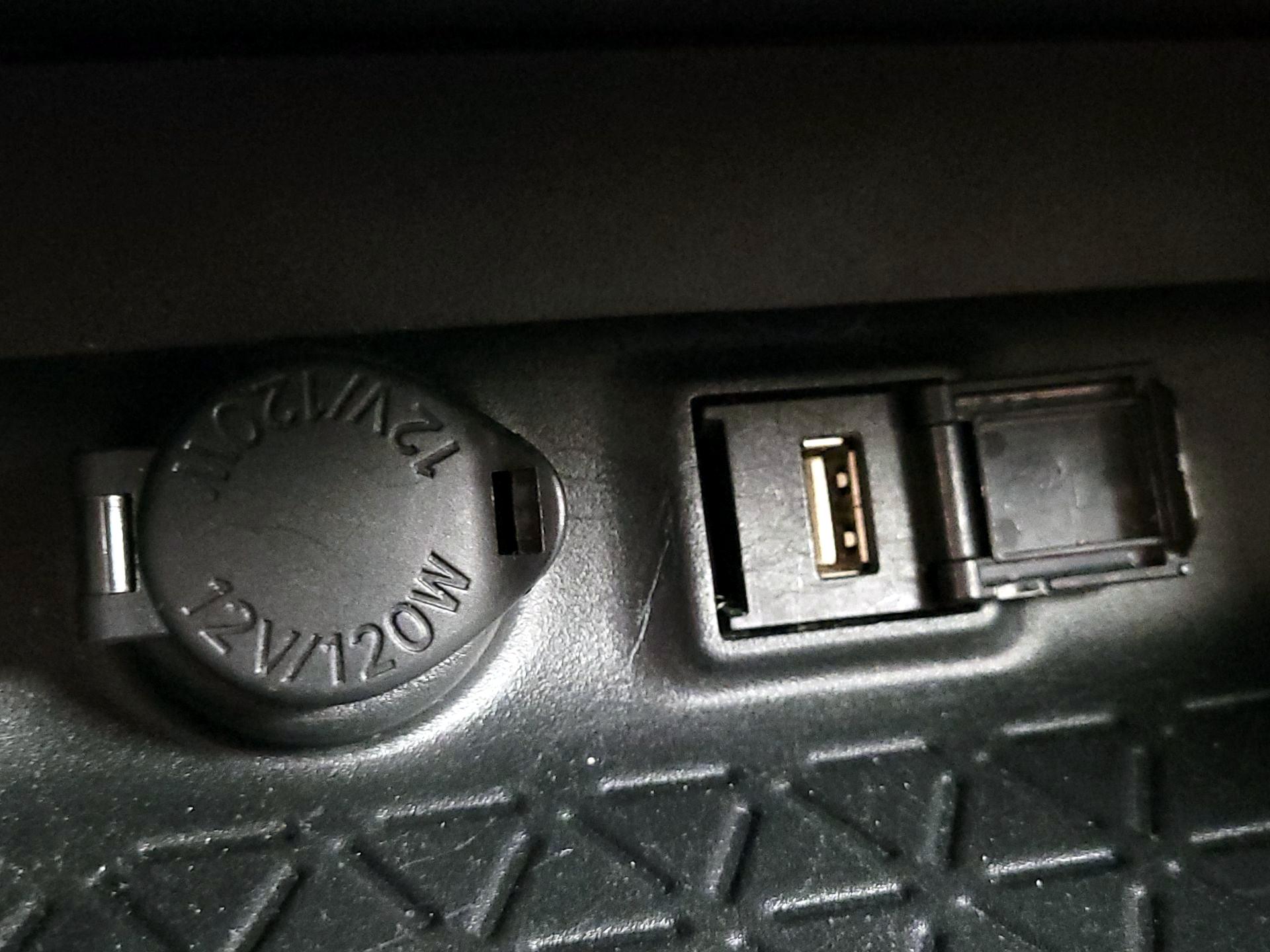 Thumbnail: 2020 Toyota RAV4 - 18