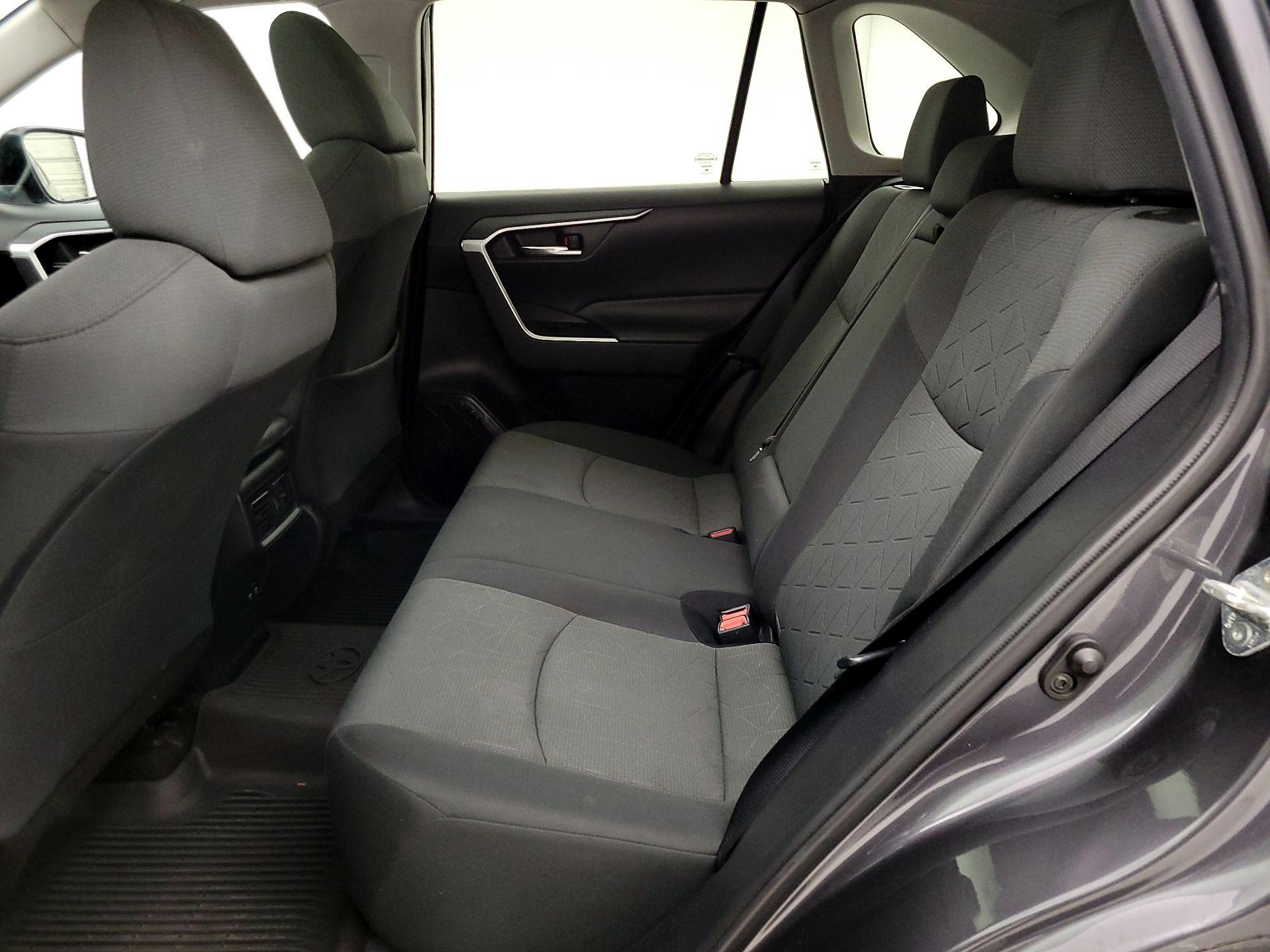 Thumbnail: 2020 Toyota RAV4 - 20