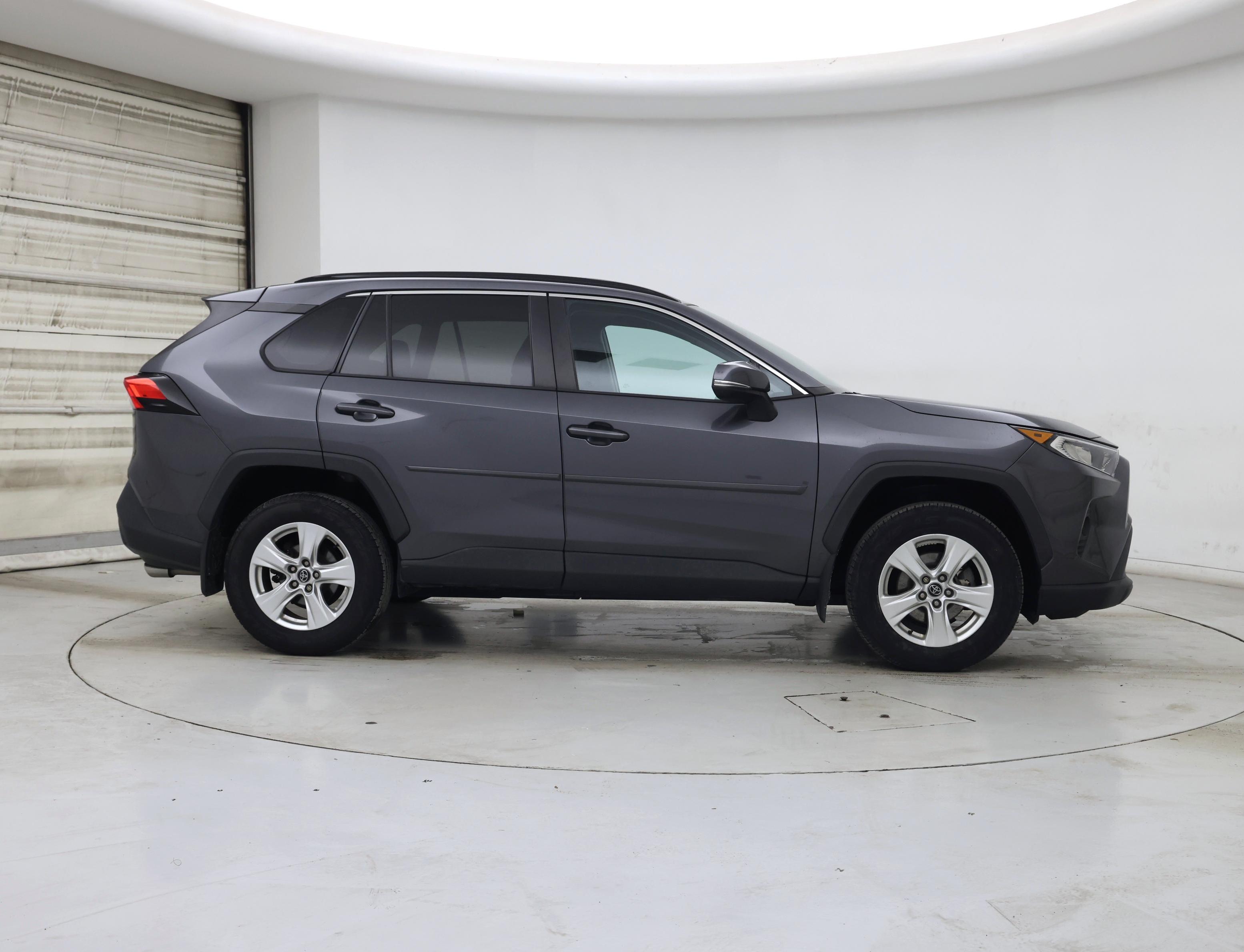 Thumbnail: 2020 Toyota RAV4 - 7