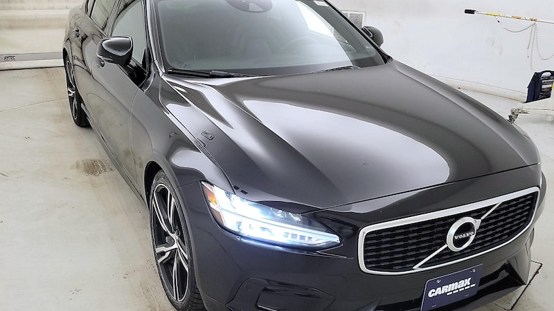 2020 Volvo S90 T6 R-Design Hero Image