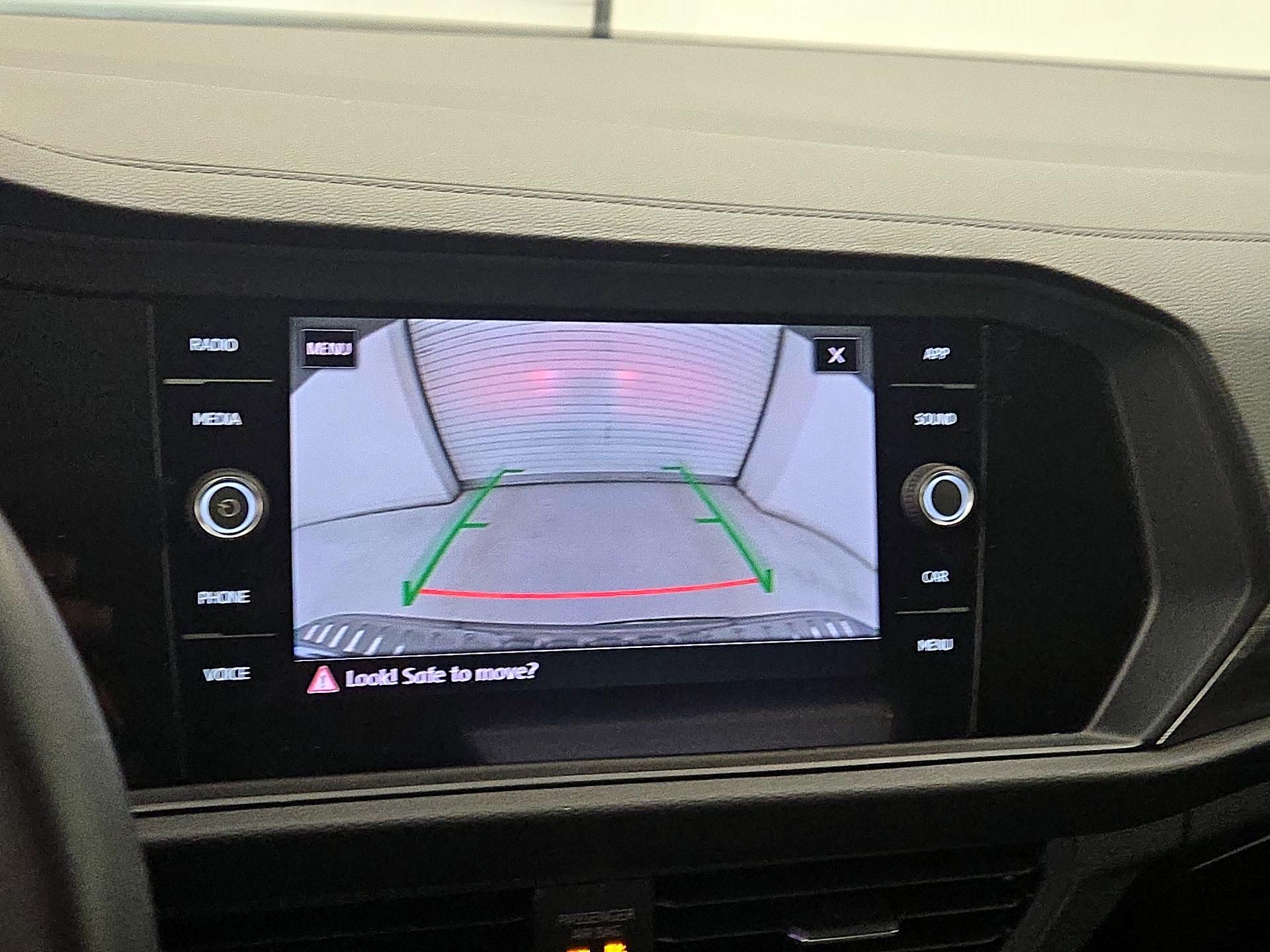 Thumbnail: 2019 Volkswagen Jetta - 14