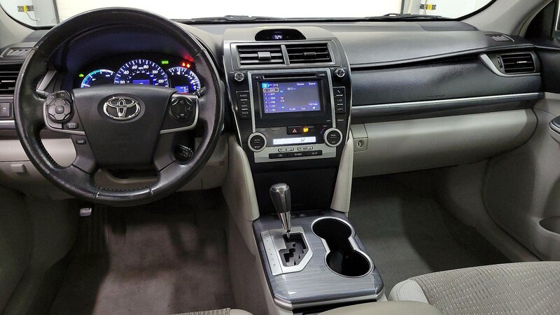 2013 Toyota Camry XLE 8