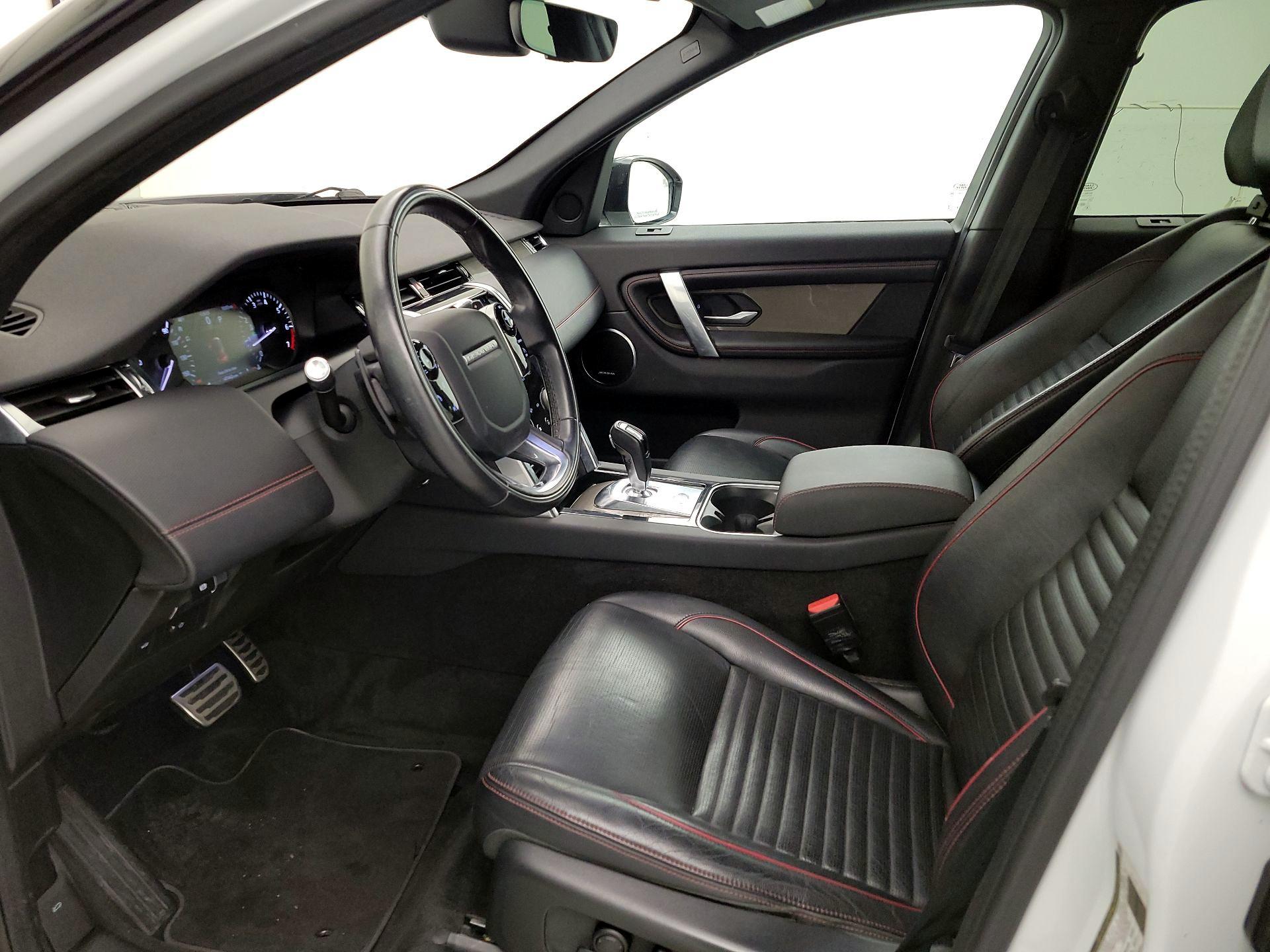 Thumbnail: 2020 Land Rover Discovery Sport - 9