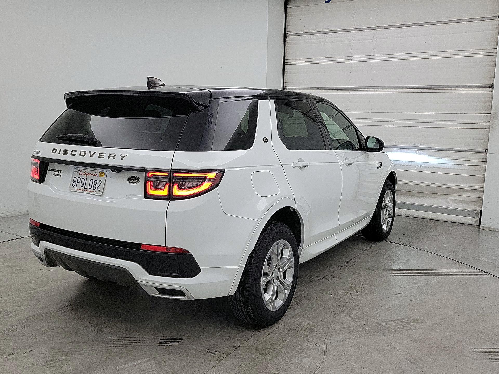 Thumbnail: 2020 Land Rover Discovery Sport - 5