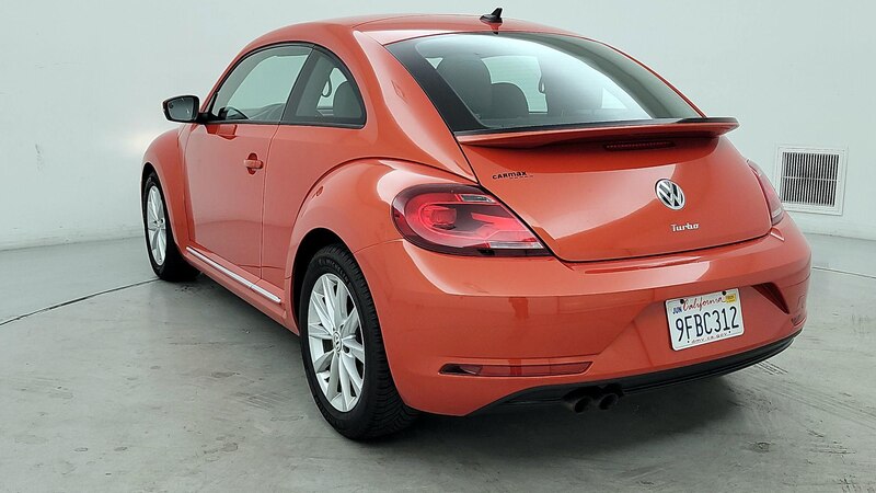 2018 Volkswagen Beetle S 7