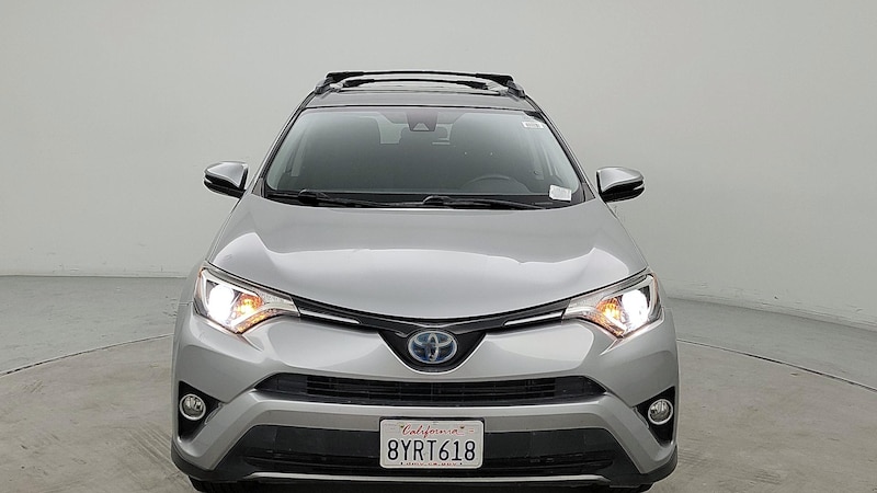 2018 Toyota RAV4 XLE 2