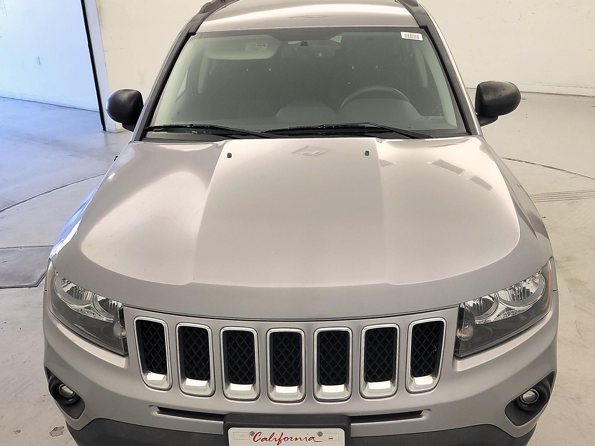 Thumbnail: 2016 Jeep Compass - 2