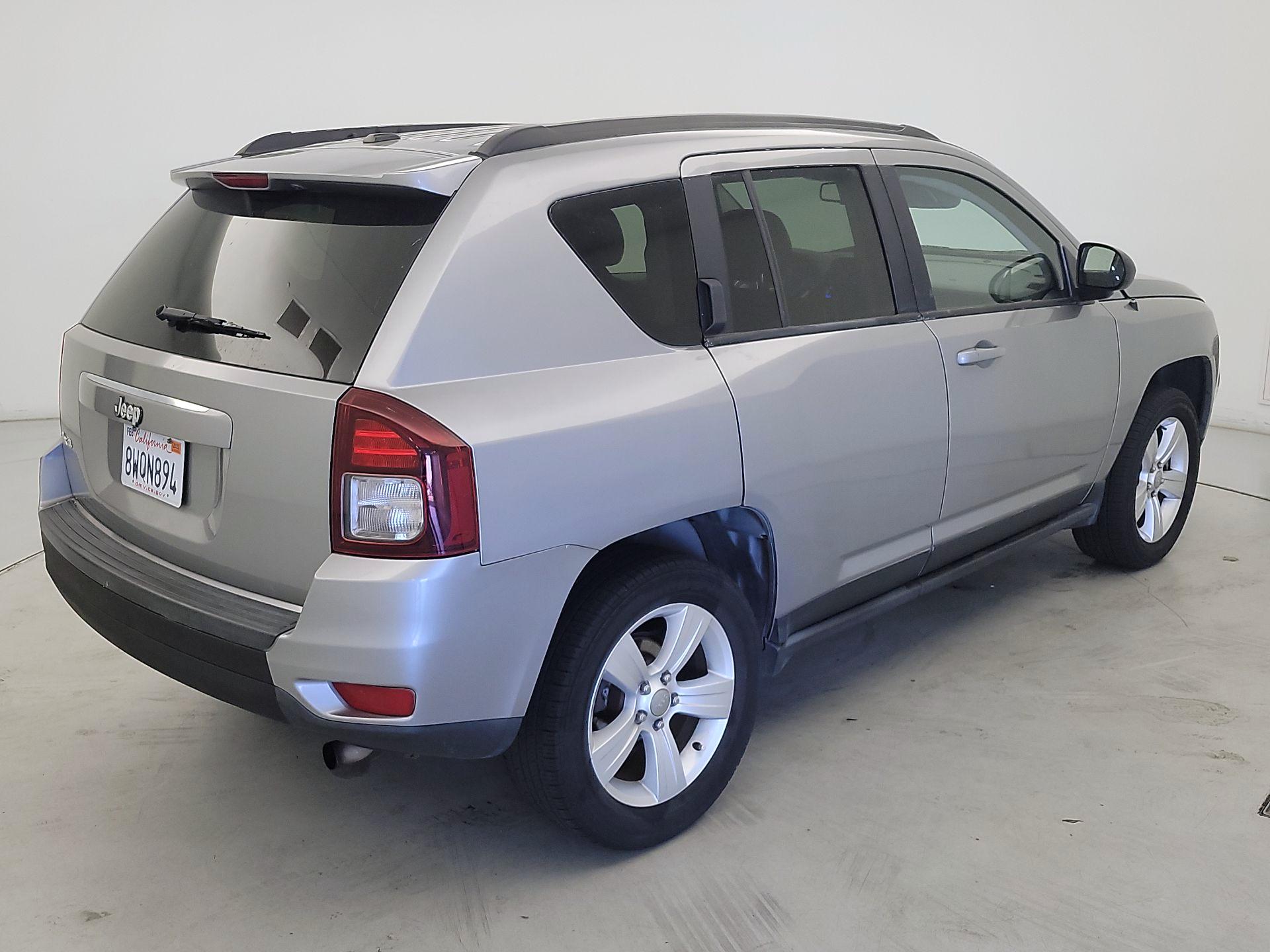Thumbnail: 2016 Jeep Compass - 5