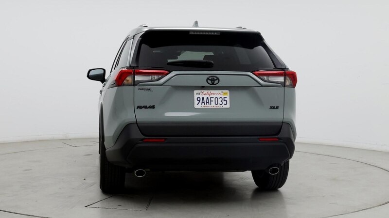 2021 Toyota RAV4 XLE 6