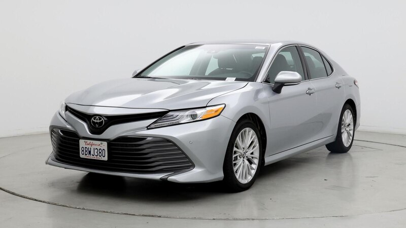 2018 Toyota Camry XLE 4