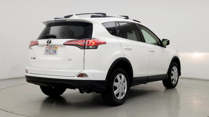 2017 Toyota RAV4 LE 8