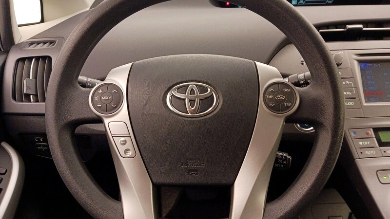 2014 Toyota Prius One 10