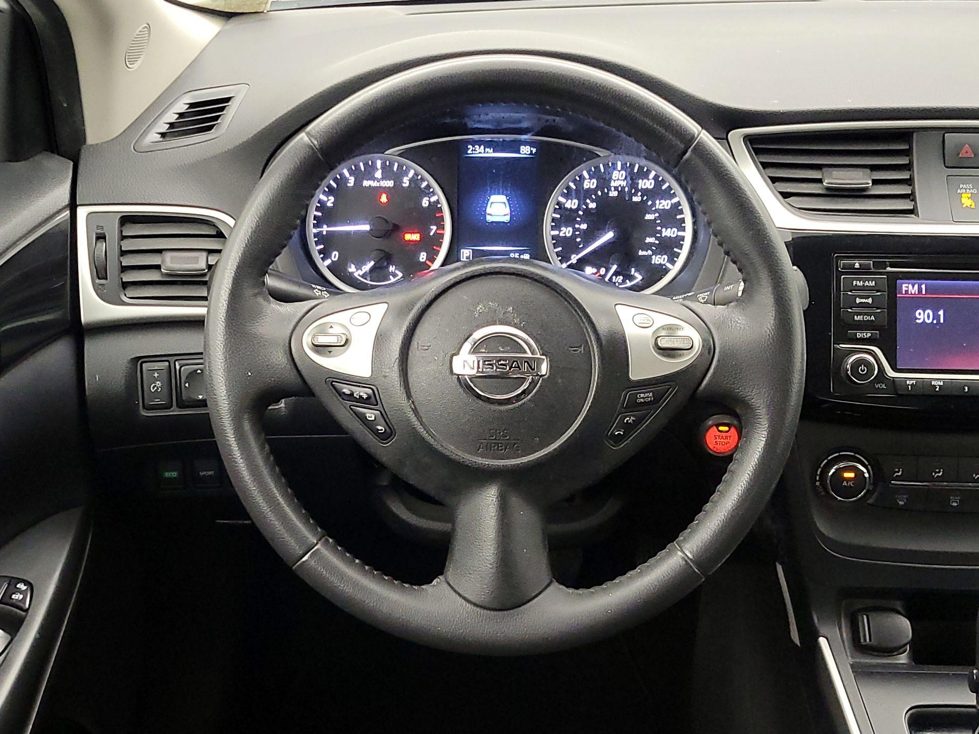 Thumbnail: 2017 Nissan Sentra - 10