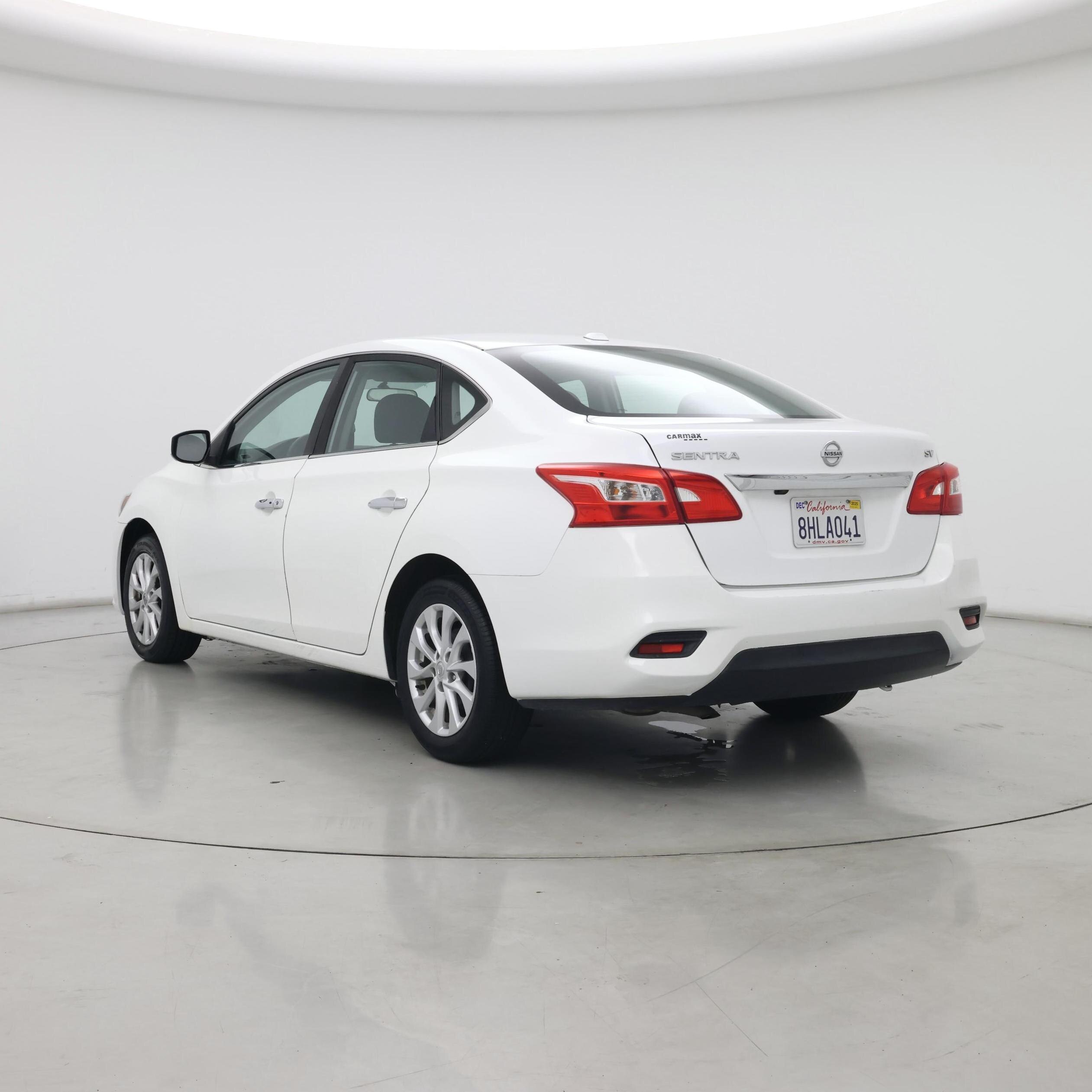 Thumbnail: 2017 Nissan Sentra - 2