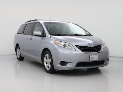 2014 Toyota Sienna LE -
                Canoga Park, CA