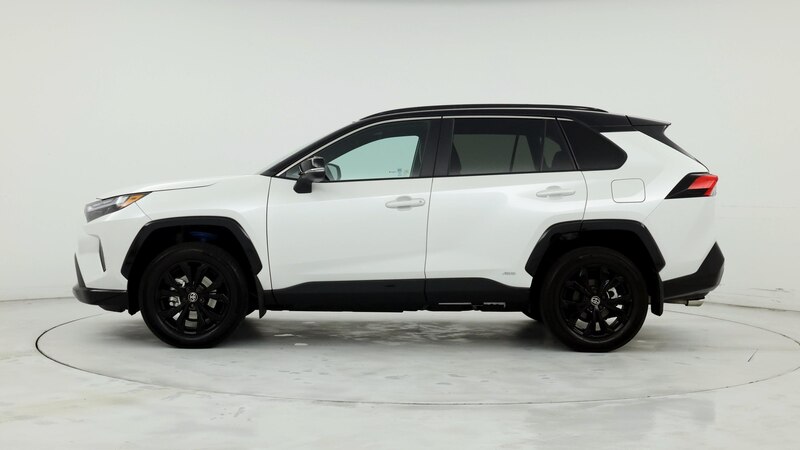 2024 Toyota RAV4 XSE 3